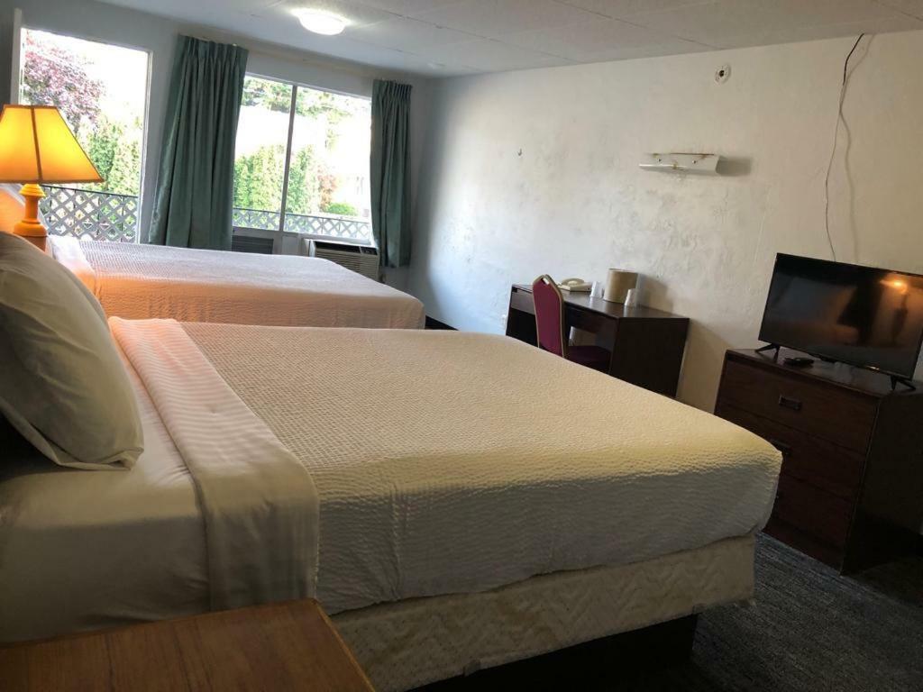 Portland Super Value Inn Ngoại thất bức ảnh