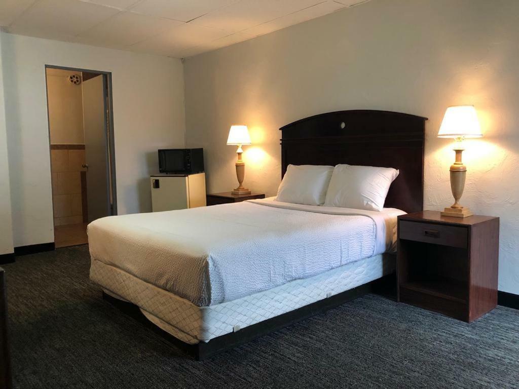 Portland Super Value Inn Ngoại thất bức ảnh